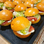 Mini Pan Bagnat Bœuf & Sauce Tartare - 40 Pièces