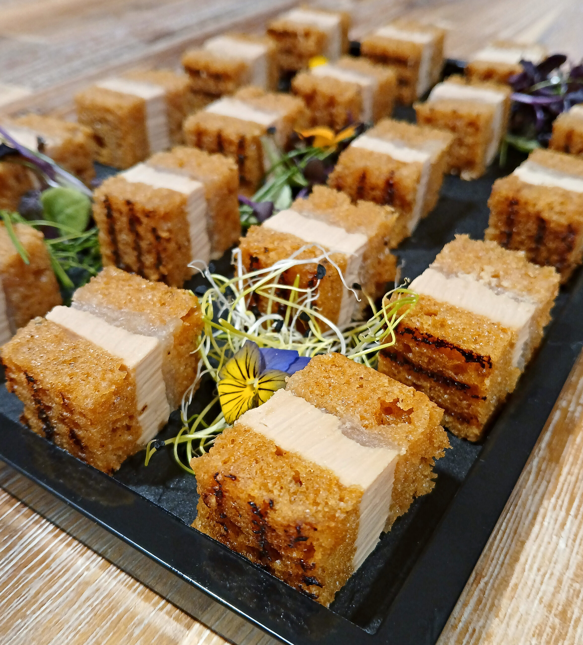 1Cube-Pain-d'Epice-Foie-Gras Cube de Pain d’Epices au Foie Gras - 20 Pièces – Image 1