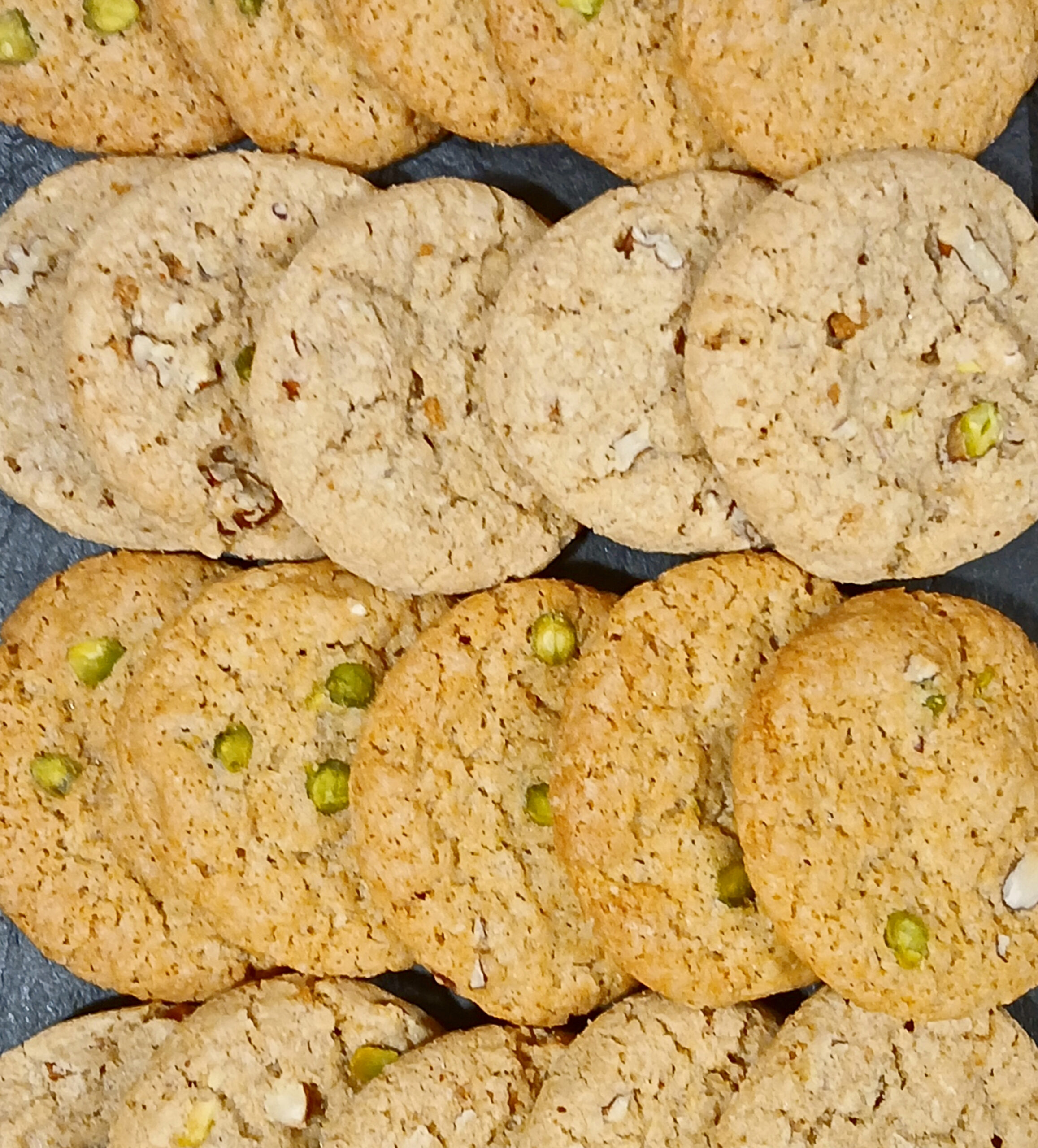 Plateau de cookies aux pépites de chocolat - 20 pièces – Image 3