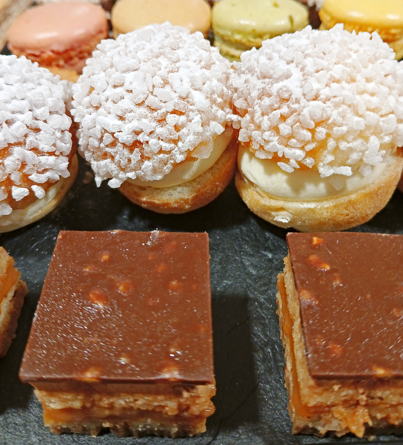 Plateau de mignardises - 20 pièces – Image 2