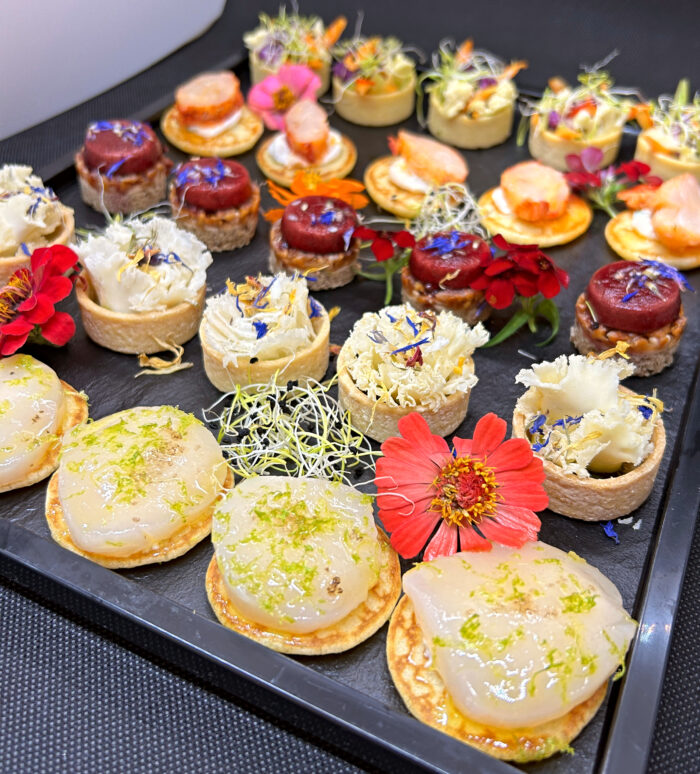 Assortiment de pièces cocktail - 20 pièces – Image 1