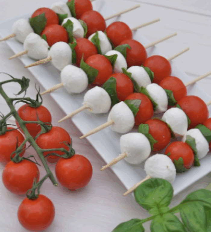 Brochettes Tomate Mozzarella & Basilic - 20 Pièces – Image 1